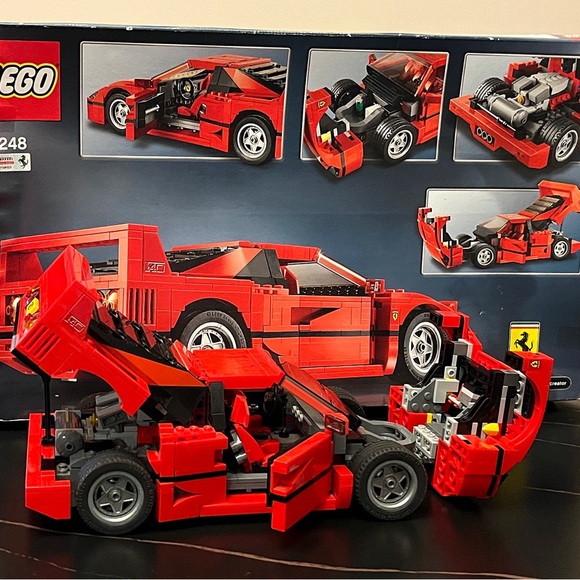LEGO Creator Ferrari F40 (10248) Complete Set - Picture 10 of 11